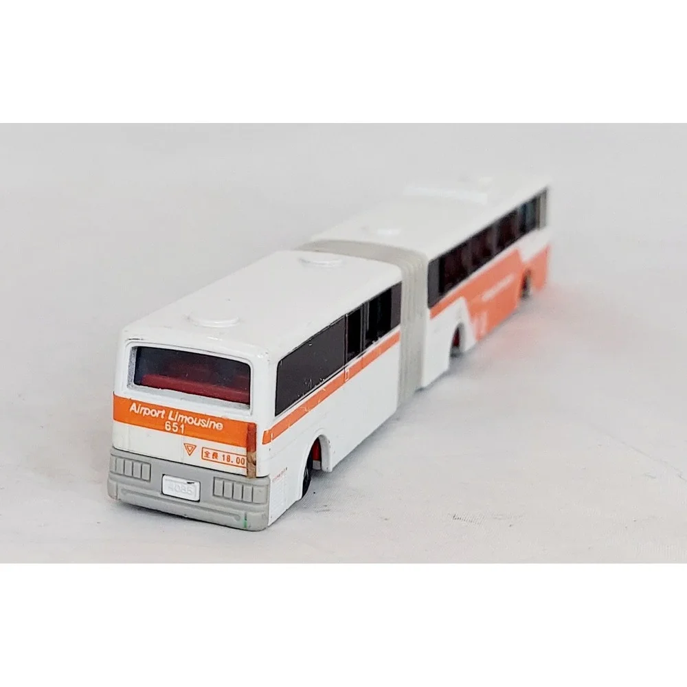 Tomy Tomica L04 Articulated Volvo Airport Limousine Bus Scale 1:100